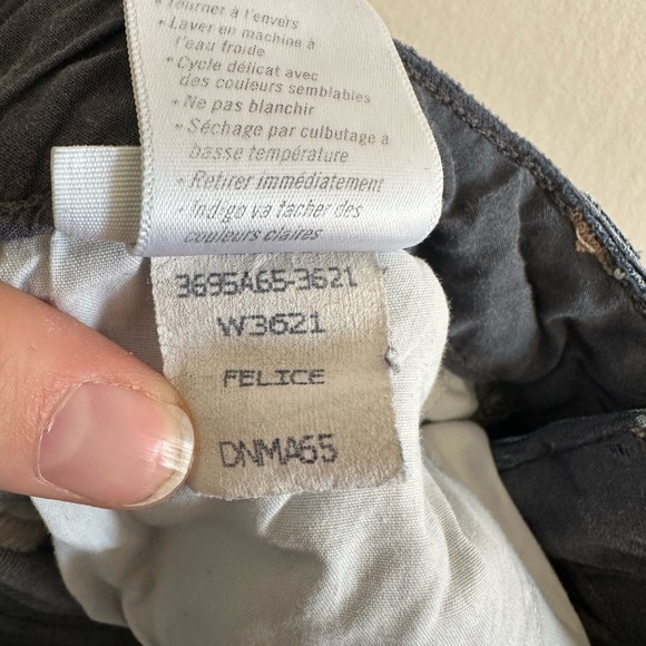 PAIGE Blue Denim Designer Felice Julia Stretchy Jeans Size 28 EUC - Picture 8 of 8